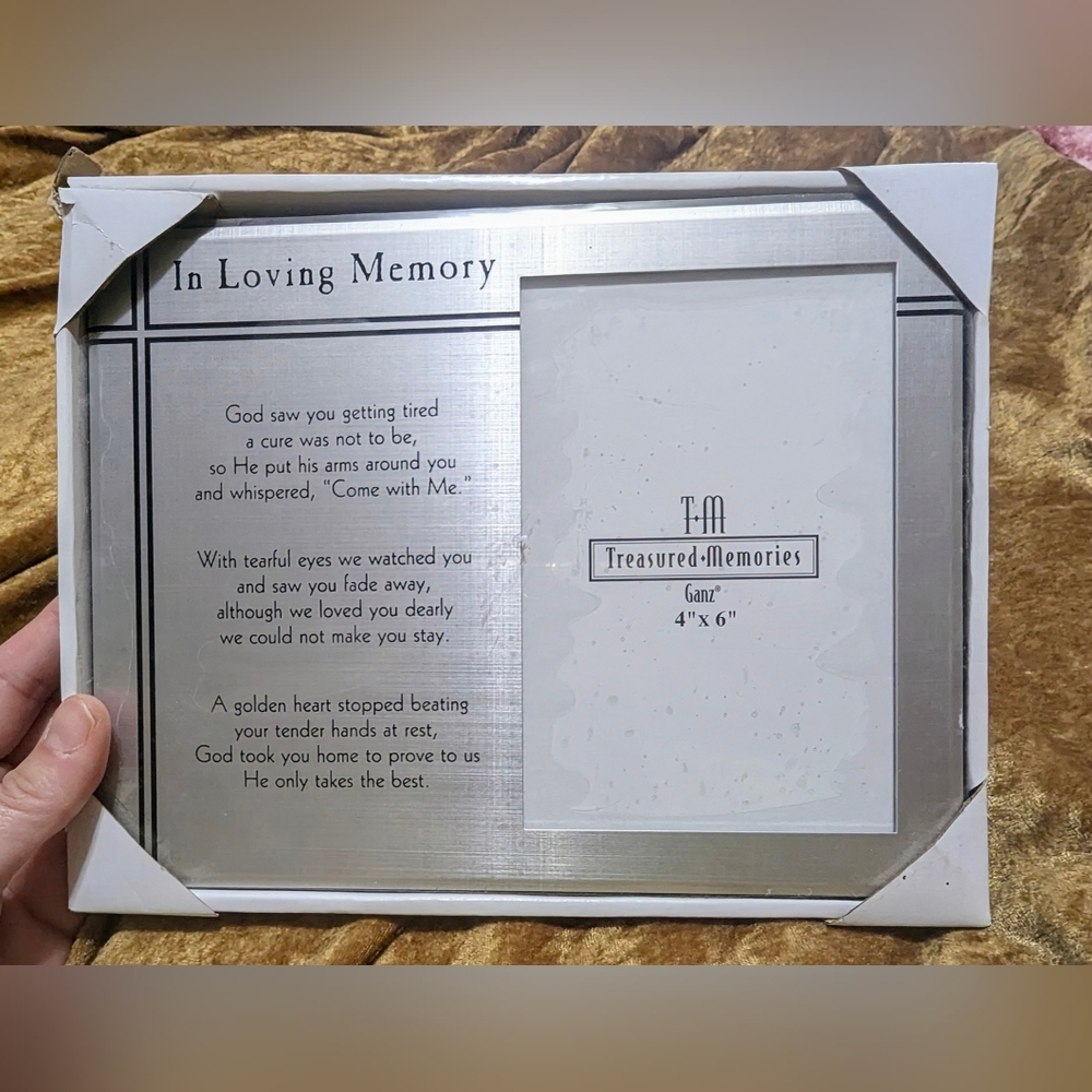 Silver IN LOVING MEMORY Photo Frame